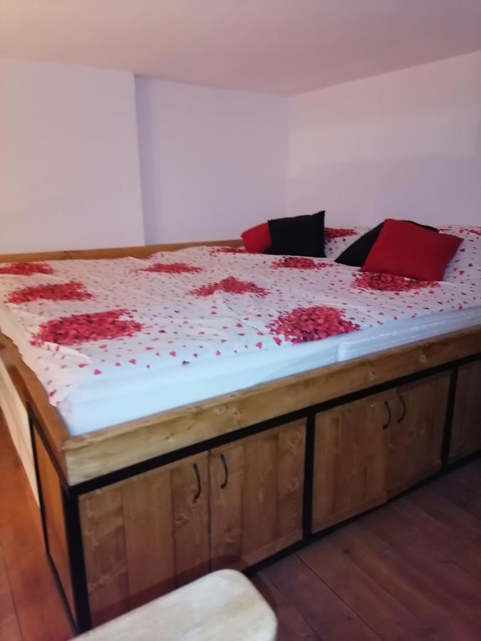 Apartman Stimac เวโทรวาราดิน ภายนอก รูปภาพ