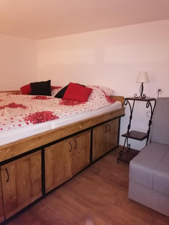 Apartman Stimac เวโทรวาราดิน ภายนอก รูปภาพ